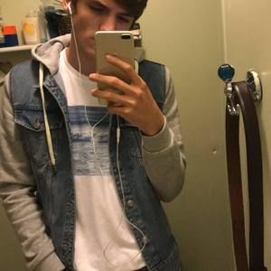 Meet your Posher, Luke